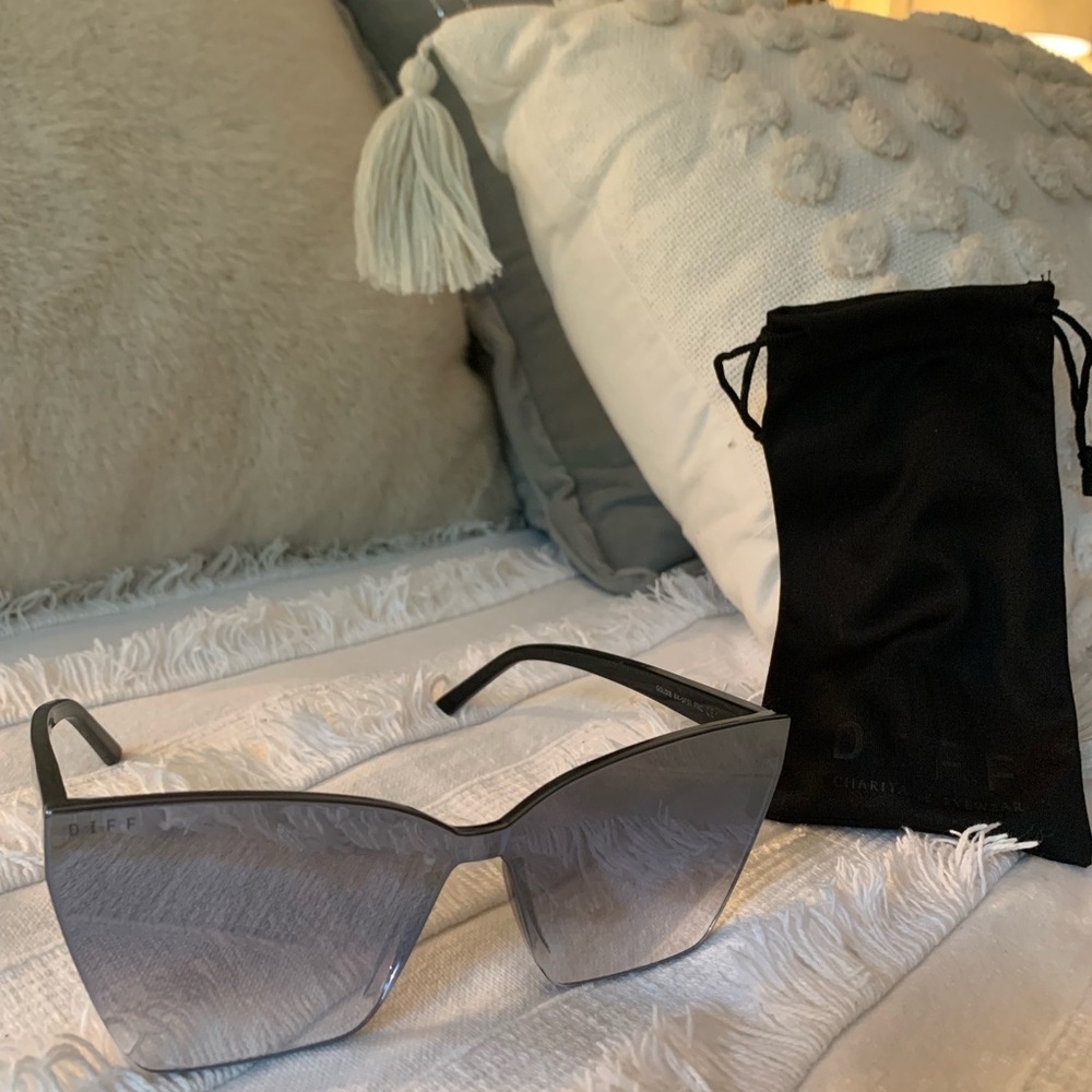 DIFF Cat Eye Sunglasses 65mm